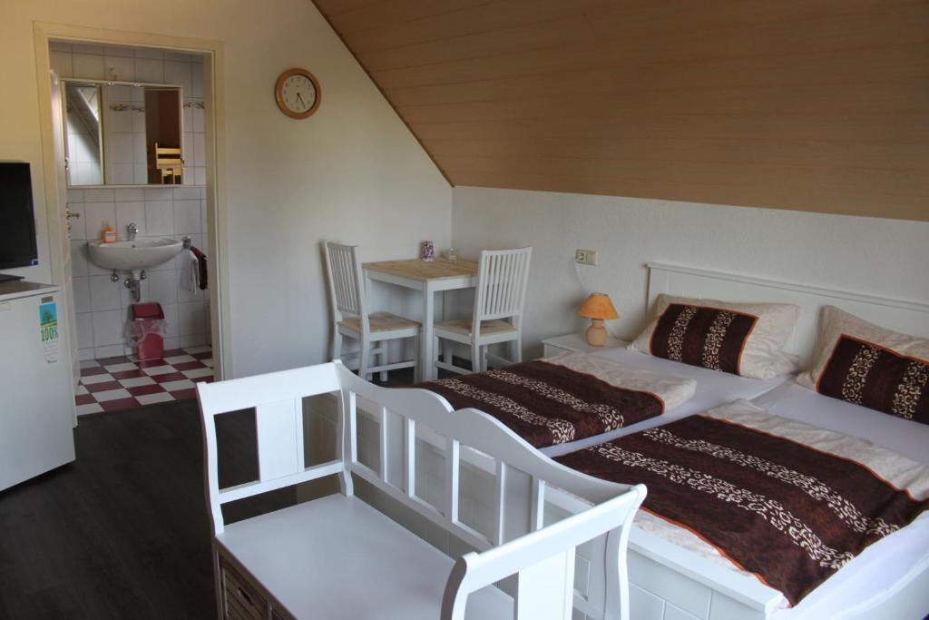 Hotel Krone Kappel Стая снимка
